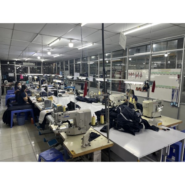 作業服の縫製加工