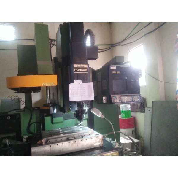Máy bắn tia lửa điện