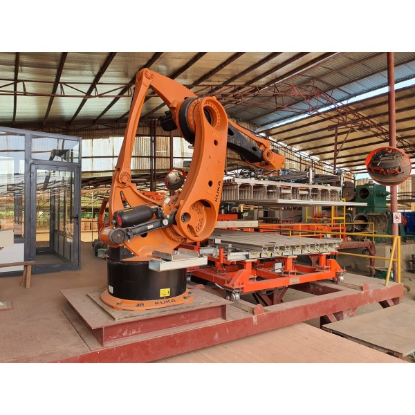 Tích hợp hệ thống tự động hóa, ROBOT KUKA