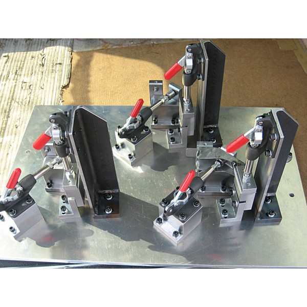精密加工 – 治具・固定具製造