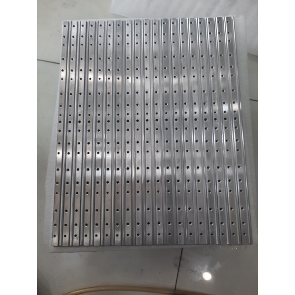 精密機械部品 A5052