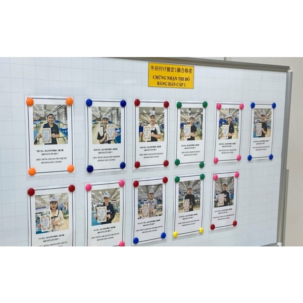信頼性の高いワイヤーハーネスの組み立ては、1級はんだ付け技術者によって行われます。