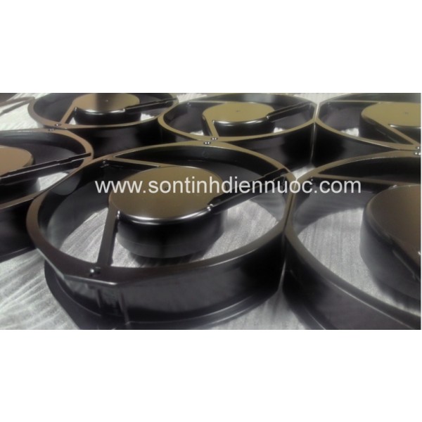 Radiator fan cover
