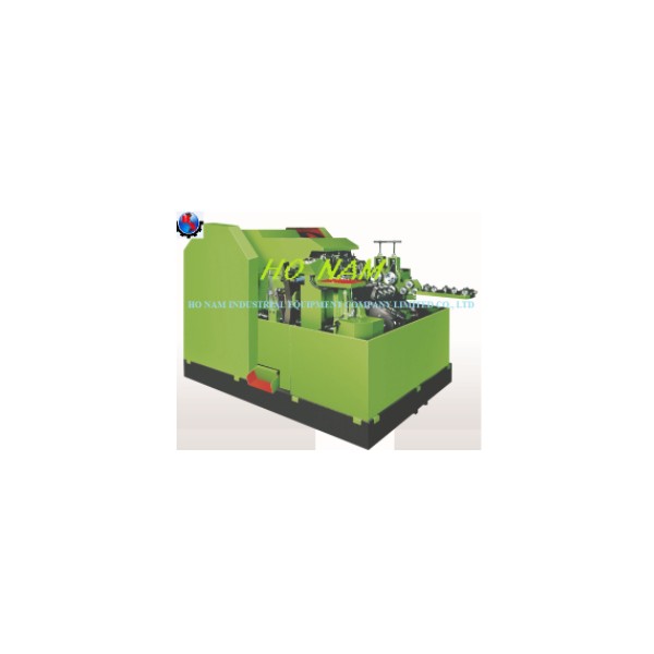 Bolt manufacturing machine