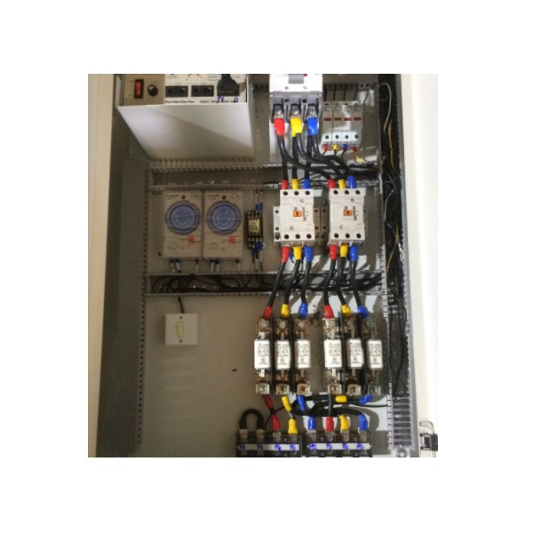 Low voltage electrical box