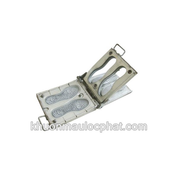 Shoe sole mold