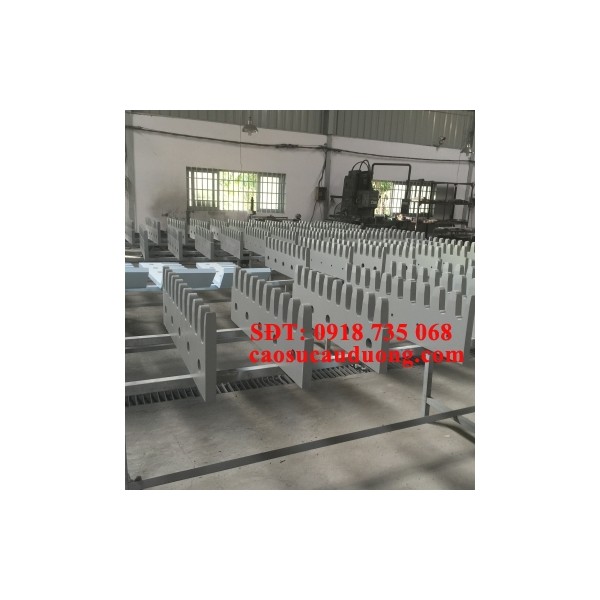 Comb teeth manufacturing