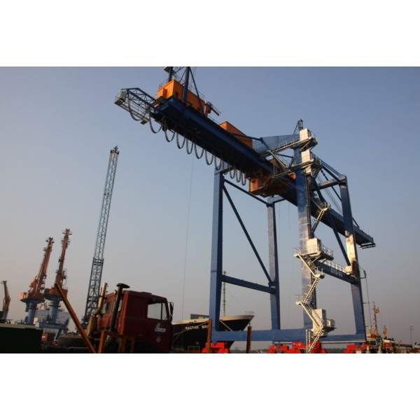 Steel structure and equipment manufacturing