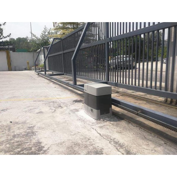 Sliding gate and motor