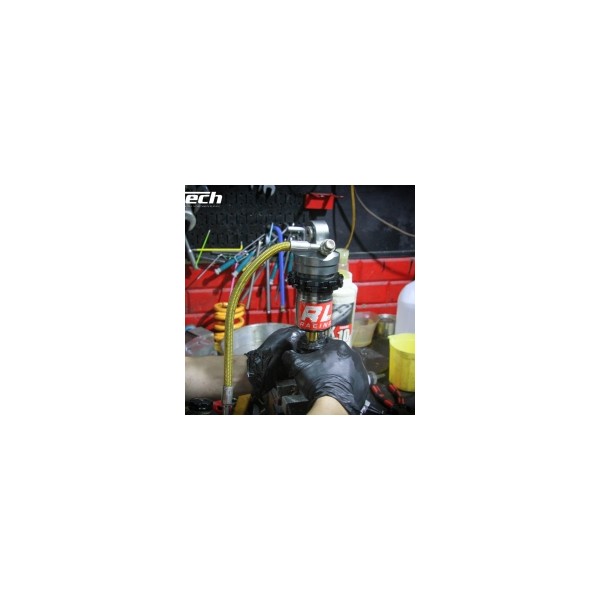 Racing Boy phục hồi phuộc