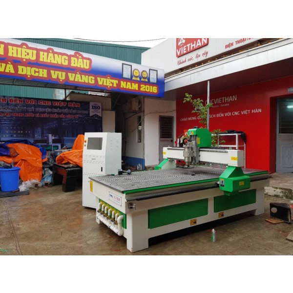 Vacuum CNC machine