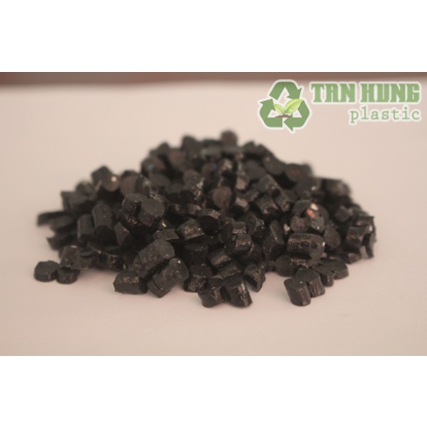 Black recycled PVC plastic granules 1