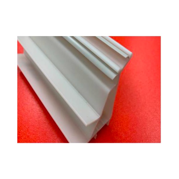 Complex Shape Profile Extrusion Molding (PP and Elastomer, Two-Color)