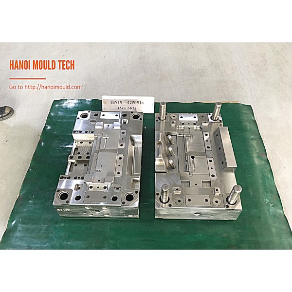 plastic injection mould