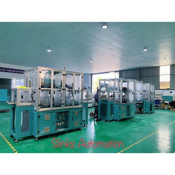 Machine system combined with automatic measuring robot for product diameter