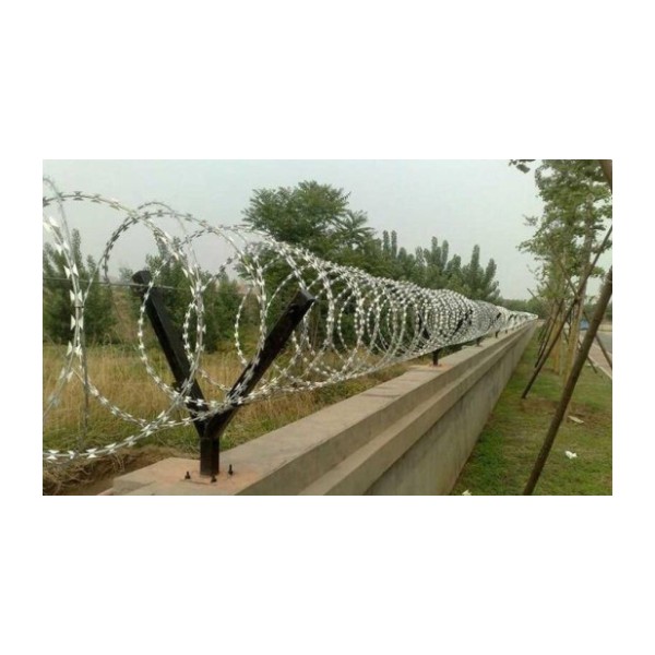 Spinning barbed wire