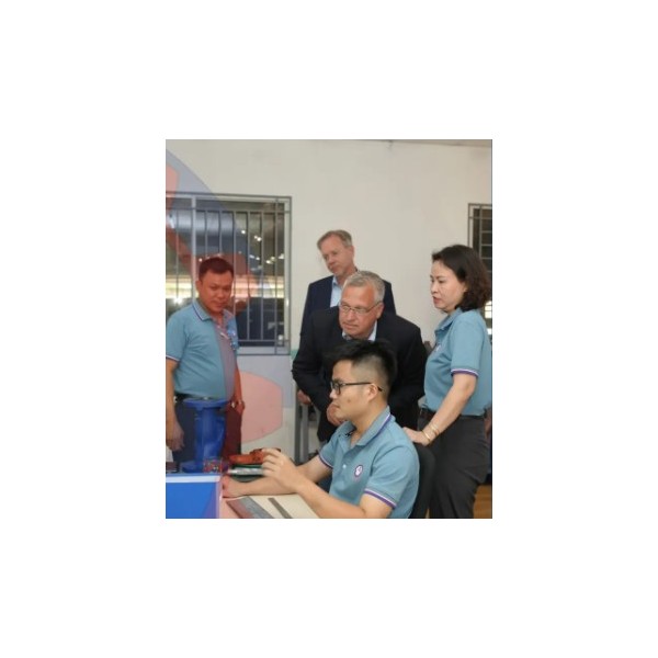 DUC KIM TINH MANUFACTURING AND TRADING COMPANY LIMITED