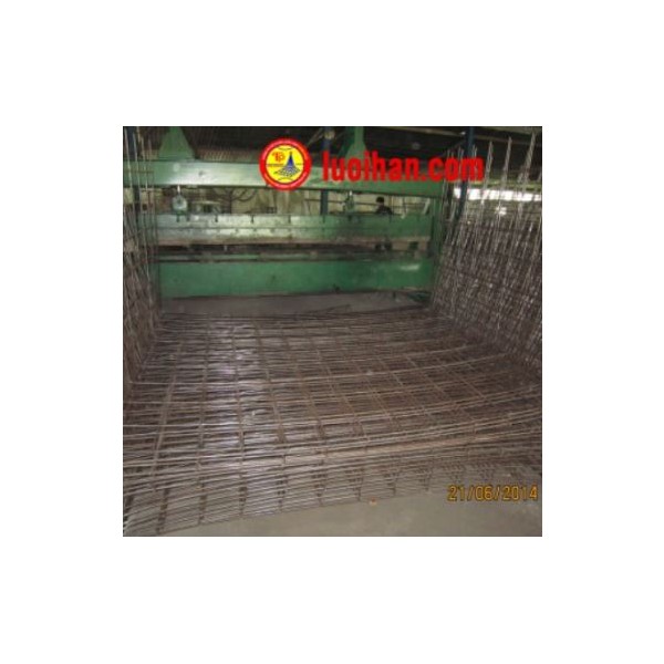 Welded steel mesh for concrete box culverts