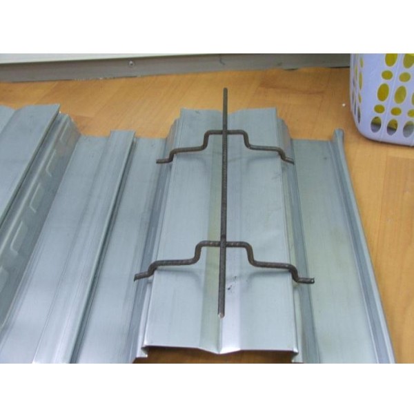 Long steel support