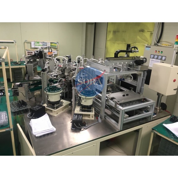 Automatic battery charger assembly machine