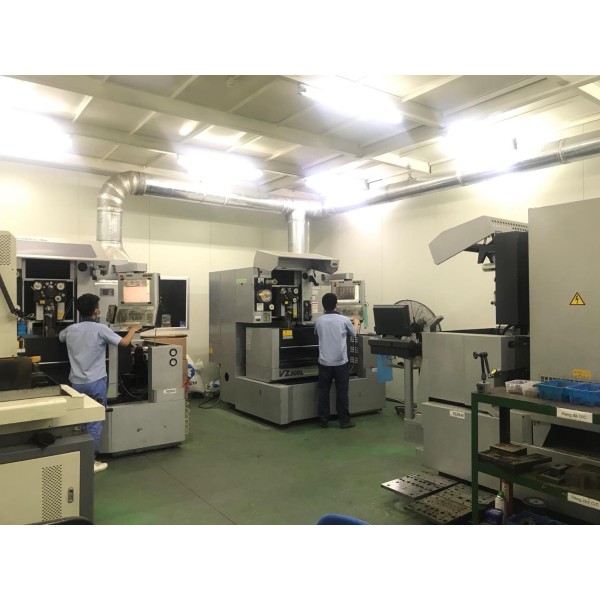 Punching press for electrical components