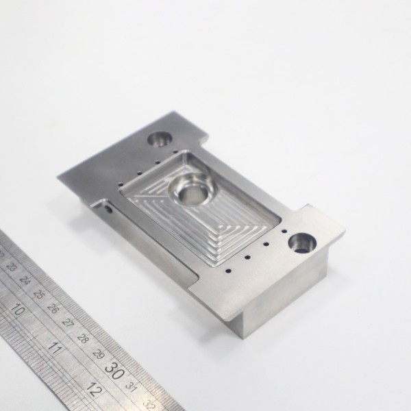 Gia công phay đồ gá chính xác tương thích thép không gỉ SUS303 【Việt Nam・Hà Nội】