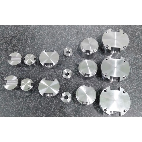 Precision machining of components for semiconductor manufacturing equipment, inspection equipment, large drying ovens, automotive-related products, camera module manufacturing equipment, etc.